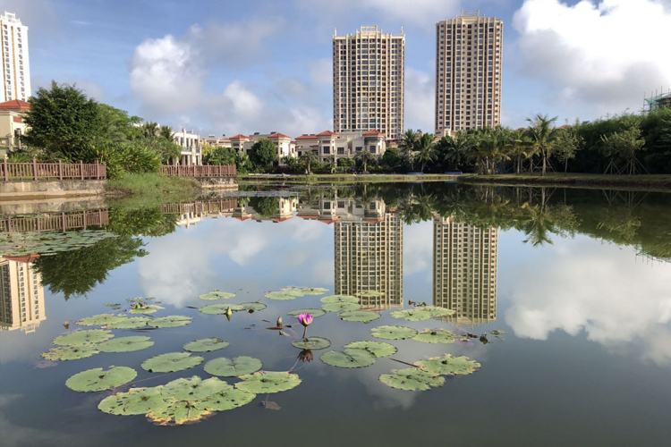 山湖海实景图